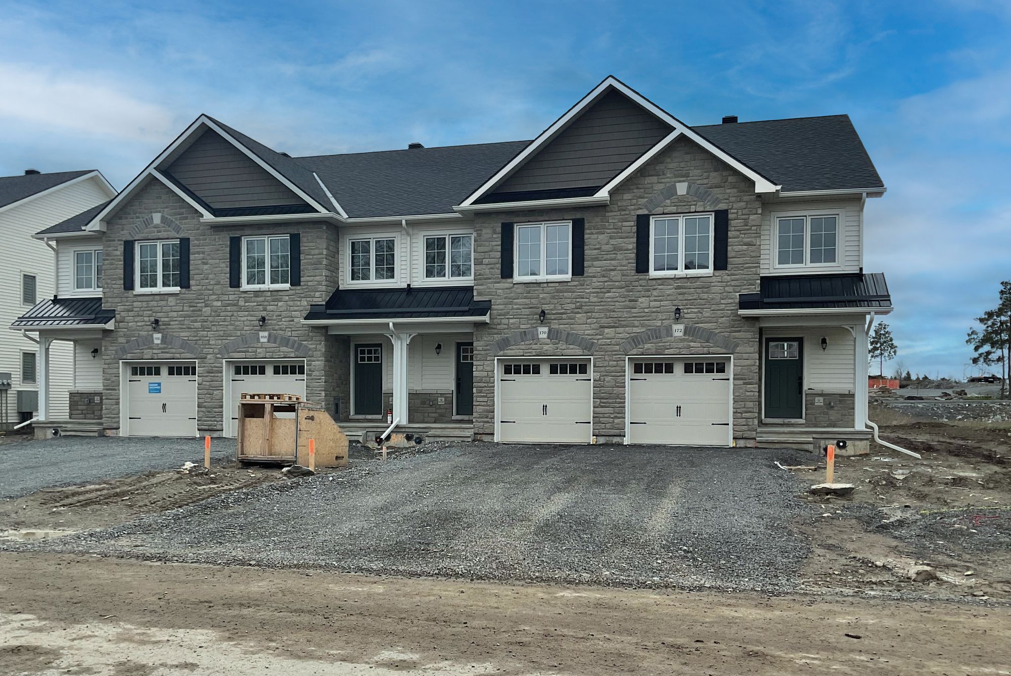 Our Merrickville Grove Townhomes are coming to life🥹